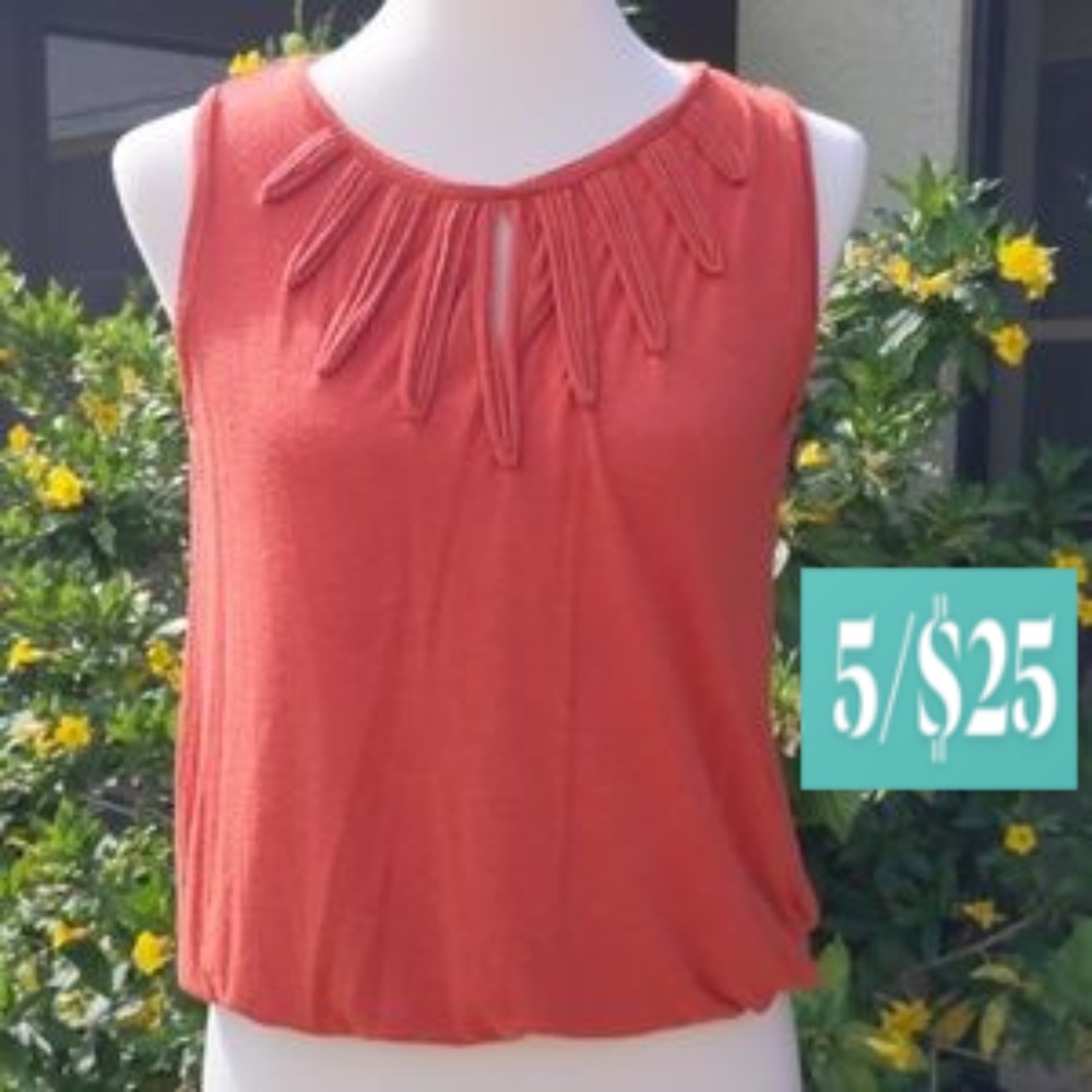 Max Studio Elastic Hemline Keyhole Sleeveless Top